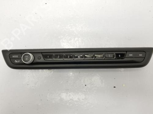 Used Radio BMW 1 (F40) M 135 i xDrive (306 hp) 22683183