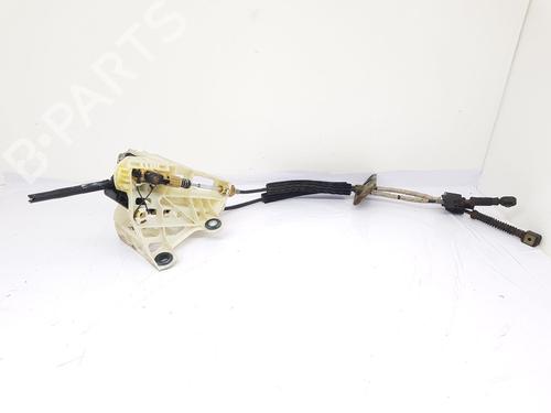 Levier de vitesses VW TRANSPORTER T5 Van (7HA, 7HH, 7EA, 7EH) 2.0 TDI (102 hp) 31864201