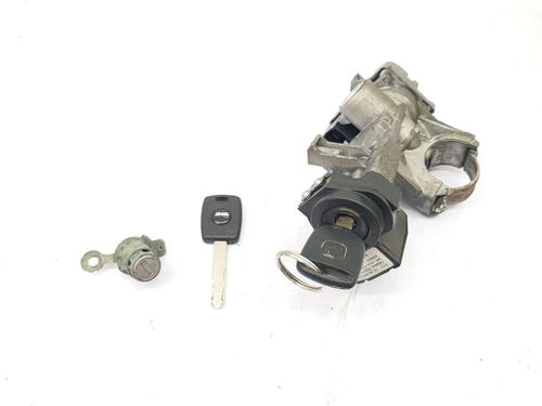 Used Ignition barrel Ignition barrel HONDA CIVIC VII Hatchback (EU, EP, EV) 1.6 i (EP2, EU8, EU6) (110 hp) 39933843 39933843