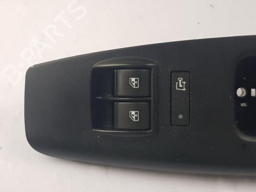Right front window switch VAUXHALL COMBO Mk III (D) Box Body/MPV (X12) 1.3 CDTi | BP40551520I26 - Image 2
