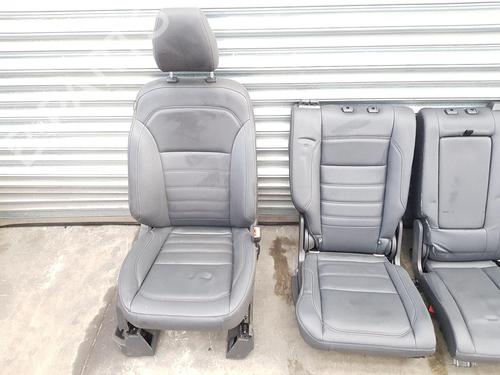 Right front seat FORD KUGA I 2.0 TDCi | BP28684152C16