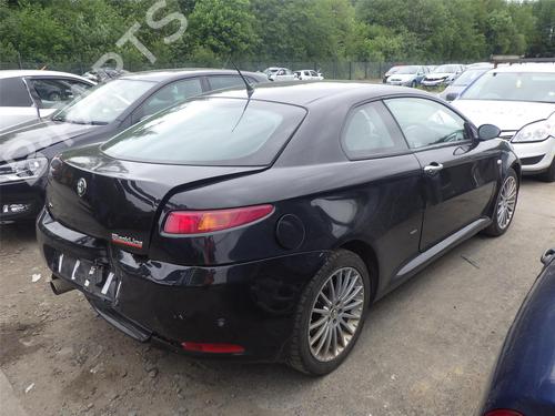 Rear parcel shelf ALFA ROMEO GT (937_) 2.0 JTS (937CXH1A, 937CXH11) | BP22684105C85 