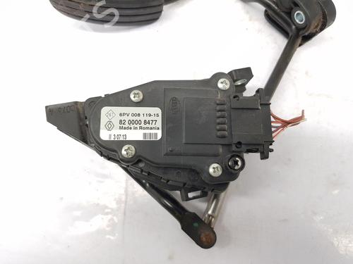 Pedal RENAULT TRAFIC II Van (FL) 2.0 dCi 115 (FL01, FL0U, FL00, FL0H, FL0M) | BP31574694I4
