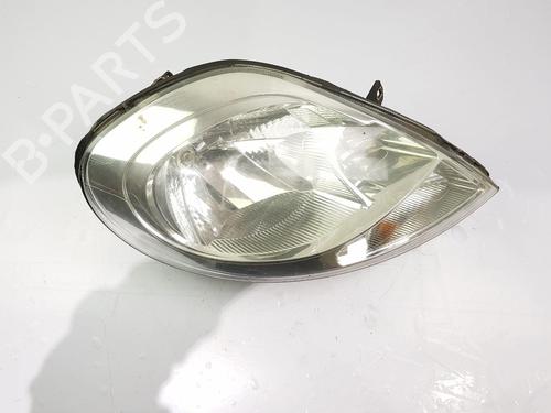 Used Right headlight VAUXHALL VIVARO A Van (X83) 2.0 CDTI (90 hp) 25838946
