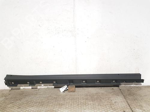 right-sideskirt-toyota-rav-4-v-_a5_-_h5_-2018-32097949 main image