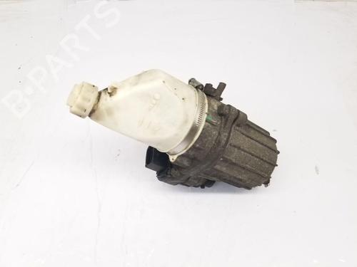 Used Steering pump Steering pump VAUXHALL ZAFIRA Mk II (B) (A05) 1.7 CDTI (110 hp) 40018933 40018933