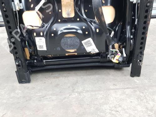 Right front seat VW GOLF VII (5G1, BQ1, BE1, BE2) 2.0 GTI | BP29408156C16 