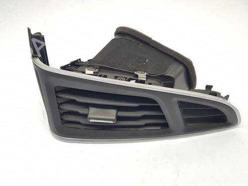 Used Air vent FORD FOCUS III 1.0 EcoBoost (100 hp) 32127527