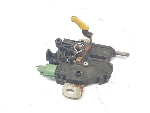 hood-lock-ford-s-max-wa6-2006-2007-2008-2009-2010-2011-2012-2013-2014-33559371 main image