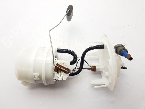 Used Fuel pump OPEL CORSA F (P2JO) 1.2 (68) (75 hp) 22680392