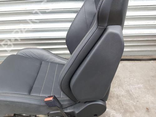 Sæde højre fortil JAGUAR F-TYPE Coupe (X152) 5.0 SCV8 SVR / SCV8 P575 R | BP29700741C16 