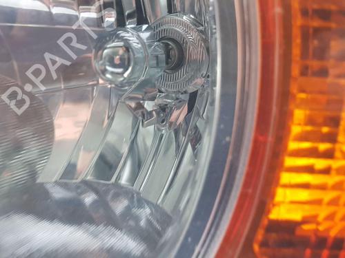 Left headlight LAND ROVER DISCOVERY III (L319) 2.7 TD 4x4 | BP29839621C28