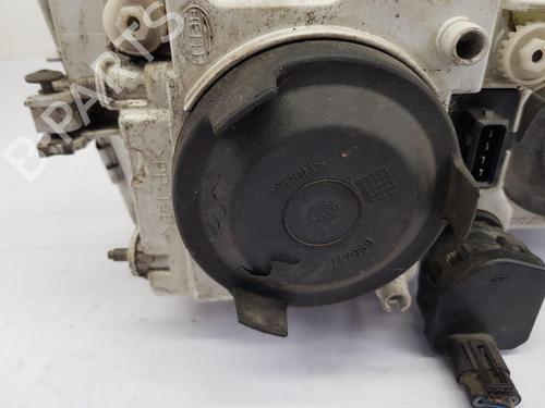Left headlight VOLVO S40 I (644) 1.6 | BP27530193C28 