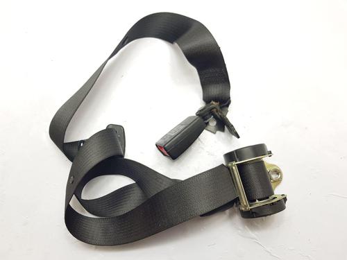 Used Rear center seatbelt VAUXHALL CORSA Mk III (D) (S07) 1.0 (L08) (60 hp) 26607507