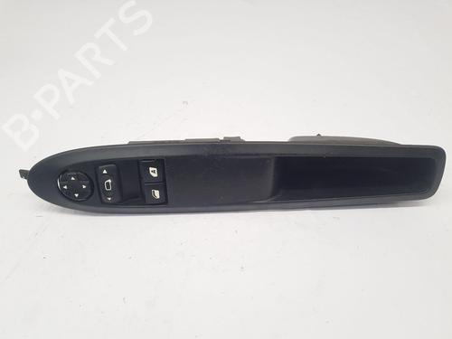 Used Right front window switch Right front window switch CITROËN DS3 (SA_) 1.4 VTi 95 (95 hp) 32870485 32870485