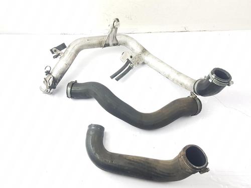 Intercooler-rør  VOLVO V40 Hatchback (525) D2 (114 hp) 27689258
