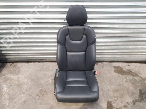 Used Right front seat VOLVO XC90 II (256) B5 Mild-Hybrid AWD (235 hp) 30331096