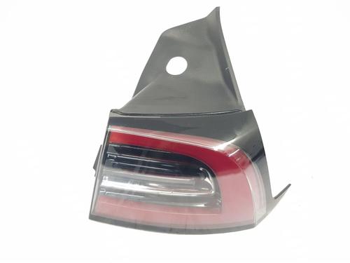 Used Right taillight Right taillight TESLA MODEL Y (5YJY) Long Range All-wheel Drive (514 hp) 40606487 40606487