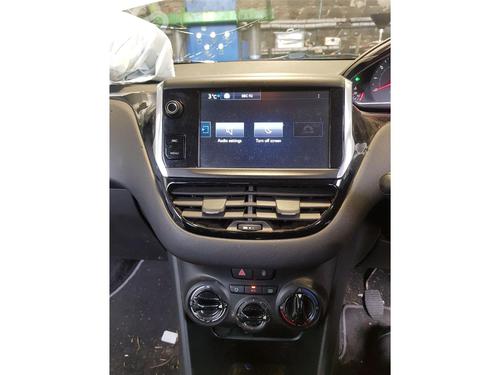 Radio PEUGEOT 208 I (CA_, CC_) 1.2 VTI 82 | BP29440333E6 