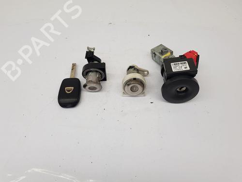 ignition-barrel-dacia-sandero-ii-2012-33853538 main image