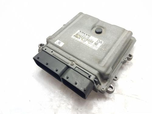 Używane Sterownik / Moduł silnika VOLVO XC90 I (275) D5 AWD (200 hp) 30948566