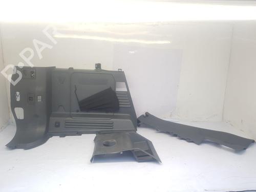 Used Boot lining Boot lining LAND ROVER DEFENDER Station Wagon (L663) D300 MHEV 4x4 (300 hp) 32221613 32221613