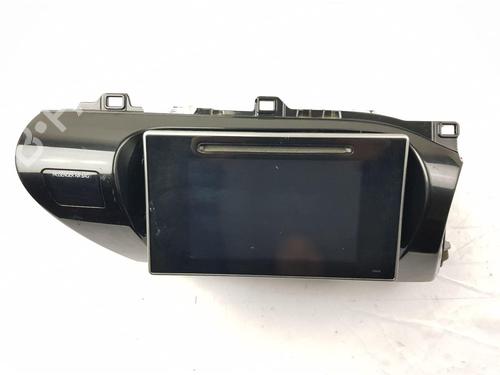 Used Radio TOYOTA HILUX VIII Pickup (_N1_) 2.4 D 4WD (GUN125_, GUN125R) (150 hp) 27530330