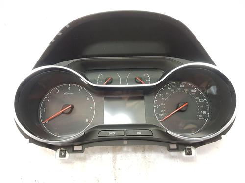 Used Instrument cluster OPEL CROSSLAND X / CROSSLAND (P17, P2QO) 1.2 (75) (131 hp) 22668985