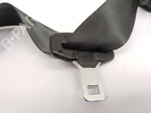 Rear center seatbelt FORD FIESTA VI (CB1, CCN) 1.4 | BP27975024I27 