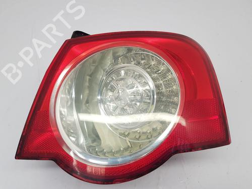 right-taillight-vw-passat-b6-3c2-2005-2006-2007-2008-2009-2010-2011-32127347 main image