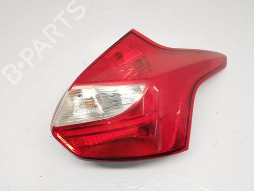 Used Right taillight FORD FOCUS III 1.6 Ti (105 hp) 31983252