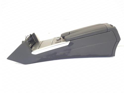 Used Armrest / Center console MERCEDES-BENZ E-CLASS T-Model (S212) E 220 BlueTEC (177 hp) 28137190