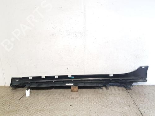 Right sideskirt BMW 1 (F40) 118 i | BP30090850C114