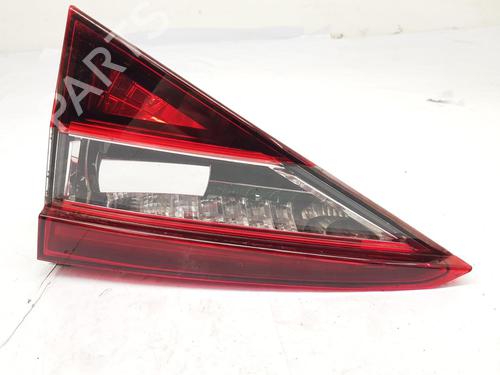 Feu de coffre droit SKODA SUPERB III Estate (3V5) 2.0 TDI (150 hp) 31864157