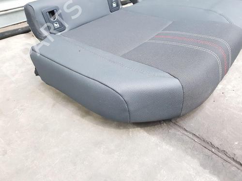 Sæde Bagtil TOYOTA COROLLA Hatchback (_E21_, _EA1_, _EH1_) 1.8 Hybrid (ZWE211, ZWE219) | BP29597968C17 