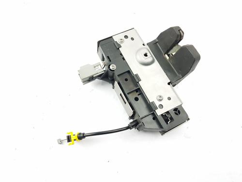 Used Tailgate lock VOLVO XC90 I (275) D5 AWD (200 hp) 28029456