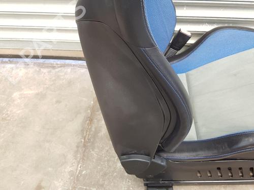 Right front seat FORD FOCUS II (DA_, HCP, DP) 2.5 RS | BP27864281C16