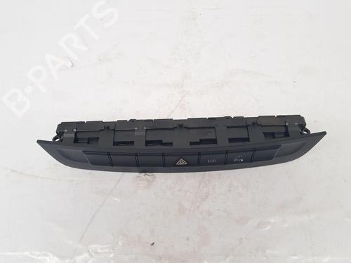 Used Climate control Climate control MERCEDES-BENZ B-CLASS Sports Tourer (W246, W242) B 180 (246.242) (122 hp) 34169247 34169247