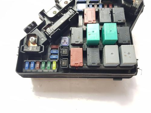 Fuse box HONDA CIVIC VIII Saloon (FD, FA) 1.3 IMA (FA3, FD3) | BP27728261E1