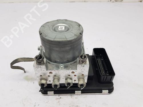 Used ABS pump VOLVO XC60 II (246) D4 AWD (190 hp) 28120178