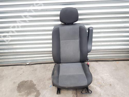 Used Right front seat NISSAN NV400 Van (X62, X62B) [2011-2026]  29700740