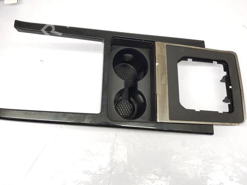 Kopholder/Genstandsholder LAND ROVER RANGE ROVER EVOQUE (L551) 2.0 D150 (150 hp) 31841784