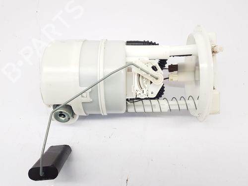 Used Fuel pump NISSAN JUKE (F15) 1.6 (94 hp) 32149063