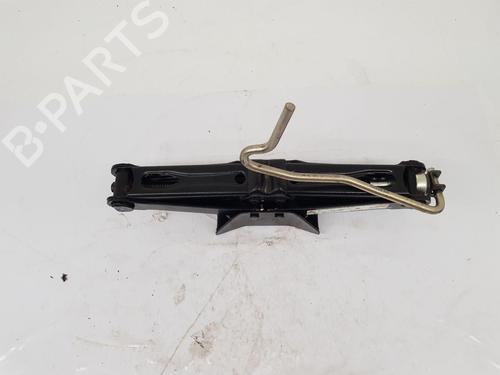 Reservehjul kit Reservehjul kit PEUGEOT 3008 I MPV (0U_) 1.6 HDi (109 hp) 35966979 35966979