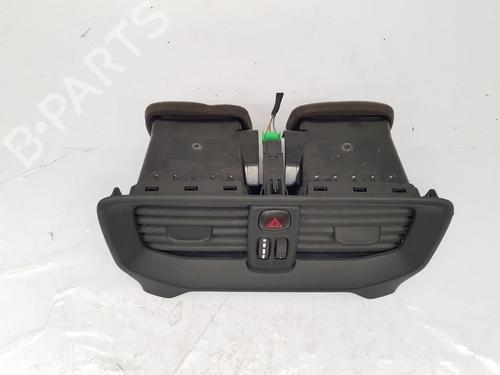 Used Air vent Air vent VOLVO V40 Hatchback (525) T3 (152 hp) 33890042 33890042