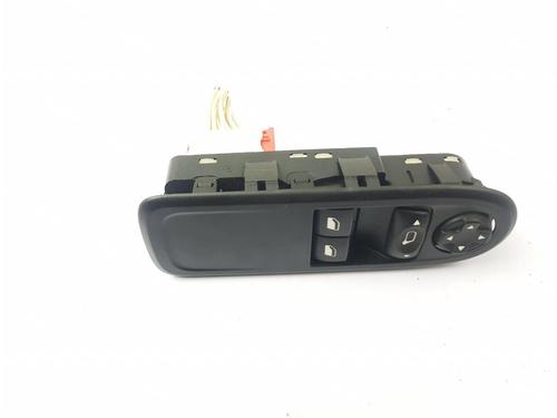 Used Right front window switch Right front window switch CITROËN C3 II (SC_) 1.0 VTi 68 (68 hp) 32870461 32870461