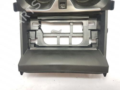 Cup/Object holder BMW 1 (F20) 116 d | BP28710824I37