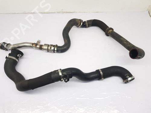 Used Intercooler pipe Intercooler pipe LAND ROVER DISCOVERY V (L462) 3.0 Td6 4x4 (258 hp) 22676125 22676125