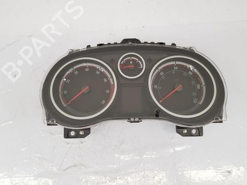 Used Instrument cluster Instrument cluster VAUXHALL CORSA Mk III (D) (S07) 1.2 i 16V (L08) (86 hp) 33944482 33944482