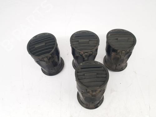 Used Air vent Air vent VW CADDY III Box Body/MPV (2KA, 2KH, 2CA, 2CH) 1.9 TDI (105 hp) 33473051 33473051